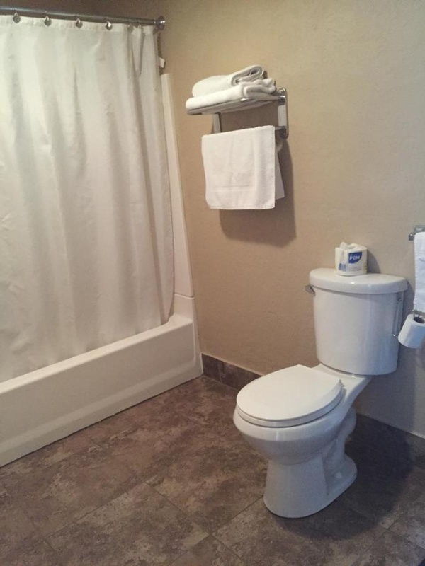 Harrison Inn image 20